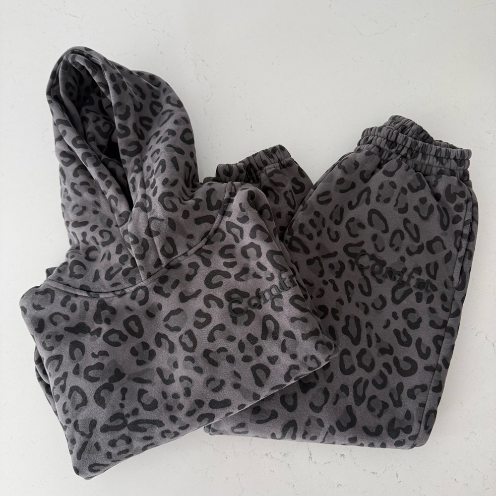 Minimalist Kids Hoodie/Pant Bundle